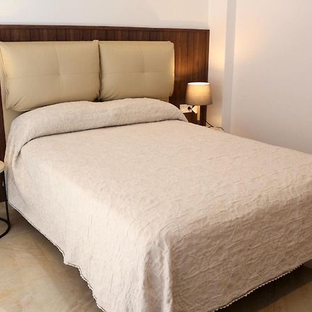 Valencia Town Center New Apartments Exterior foto